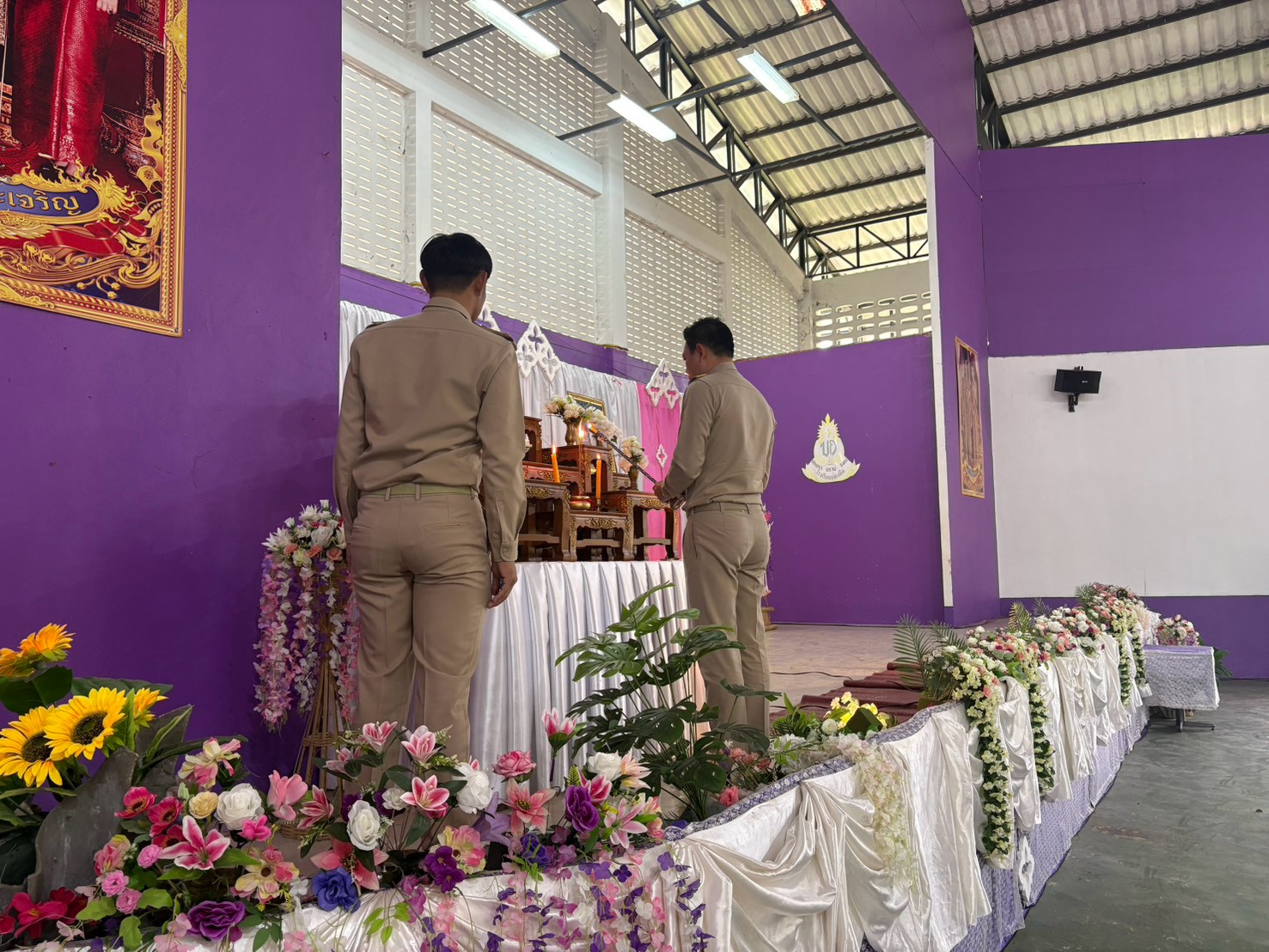 โรงเรียนบ่อเกลือได้จัดกิจกรรม "ถวายเทียนพรรษา ประจำปีการศึกษา 2569"