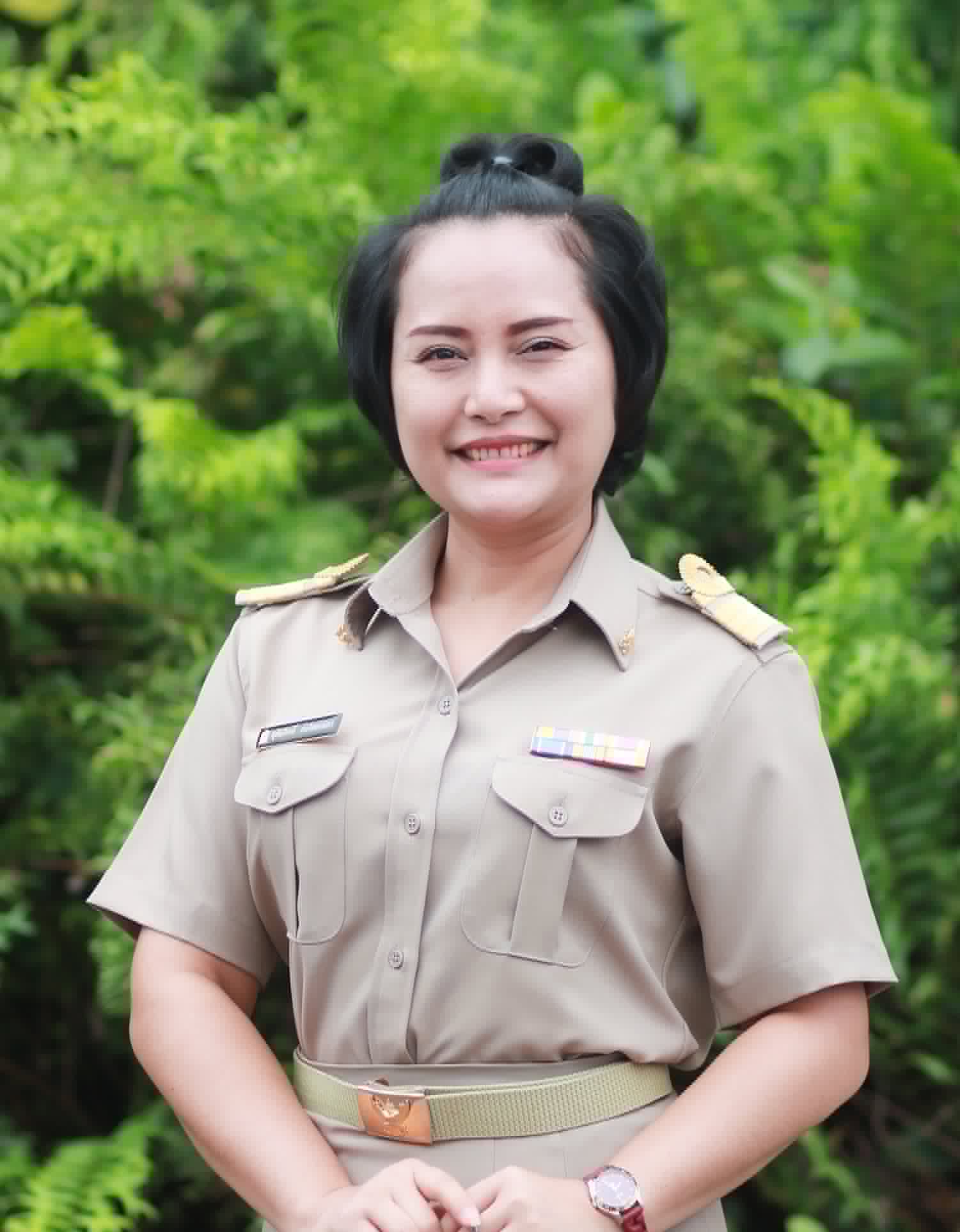 นางสาวอุทัยทิพย์  ธนทิพยเนตร