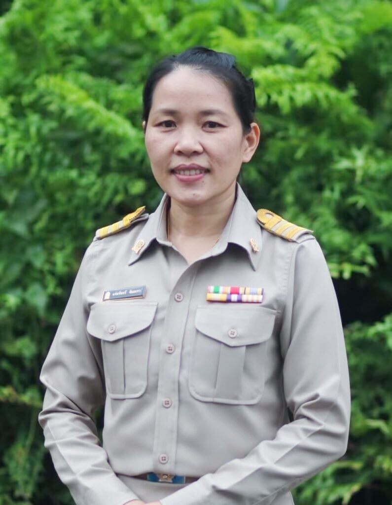 นางสาวแจ่มจันทร์  จันผะกา